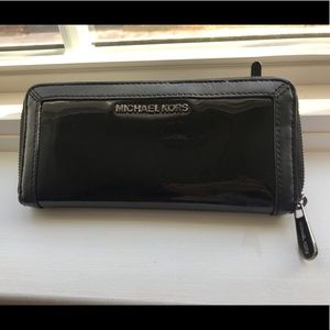 Black Michael Kors Wallet